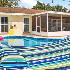 The Flamingo*4bed*pool*jacuzzi*foosball