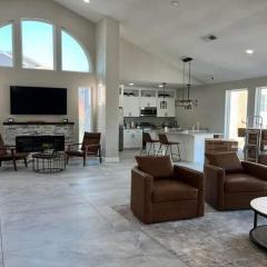 Cozy 2BD Apt Pool DFW Irving I043