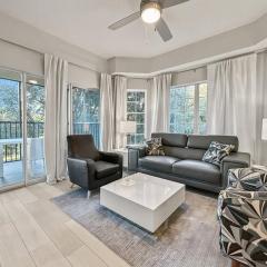 Spacious 3 Bed Condo next to Disney