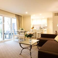 Napa Escape Luxe King Bed Near Wineries & Spa