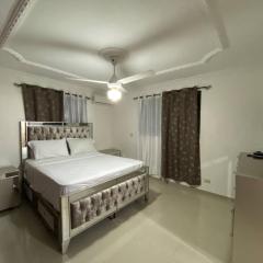 5DR Cozy 3-Bedroom Apartment Santo Domingo