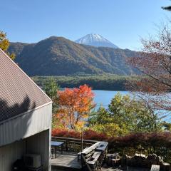 Cabin F Lake Saiko 1 min Mt Fuji Lakeview Villa Sleeps 10 BBQ Jacuzzi