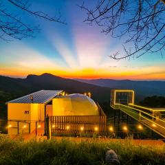 เอวาเเคมป์ ภูชี้ฟ้า Avacamp phuchifa