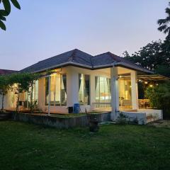 Naiharn Beach Holiday Villa 2, Rawai Phuket