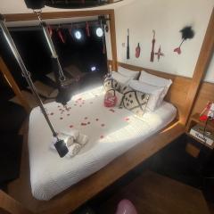 tour des étoiles love room