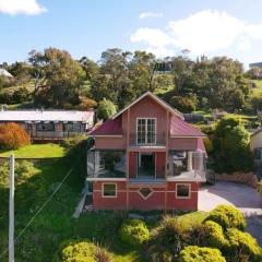 Tamar Riverside Views Retreat