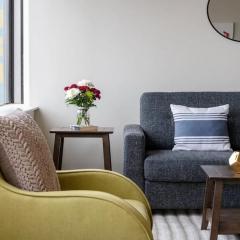 16th FL Bold CozySuites with pool gym #1