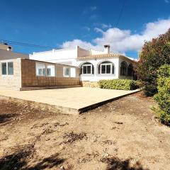 Villa with pool and barbecue on the Costa Blanca