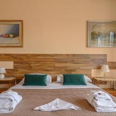 Attico Vintage Colette by Rentbeat