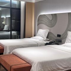 Manju Hotel Fuquan People's Square Branch