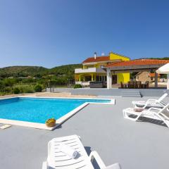 Holiday home Neda by Villas Guide