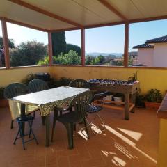 Apartment with a beautiful terrace, near the sea