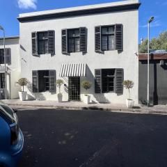 Neighbourhood Quarters