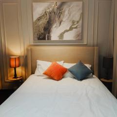 Elegant Stylish 1 Bedroom Balcony City and Manila Bay view FREE Sauna Pool GYM Makati