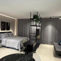 Flat de luxo piscina rooftop e vista para o parque