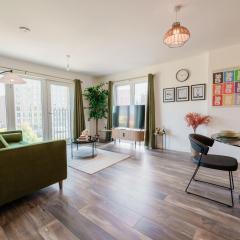 The Lexington Luxe - Central Birmingham Luxury Apartment with Free Parking, Workspace & Superfast WiFi near O2 Arena, Mailbox & Edgbaston Stadium