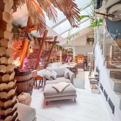 Skatta Secret Penthouse