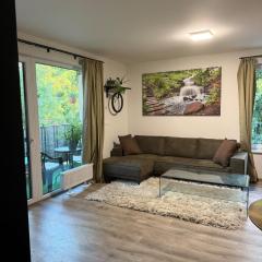 Modern Apartment in a Leafy Town Close to Prague