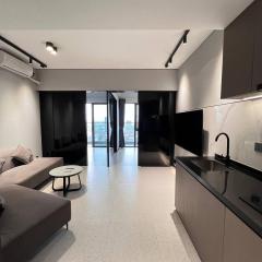 27th Floor Apartment at City View, 1 min to Eden Garden