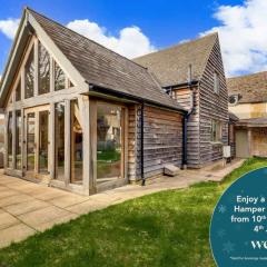 Hiron's Piece - Hot Tub Packages Available