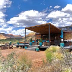 Utah Tiny House for a King Sized Zion Glamping Escape