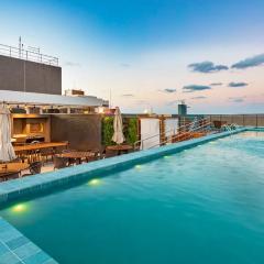 2 quartos com varanda em Manaíra AH206