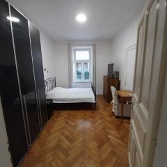 CENTRAL 1 Bedroom Apartment