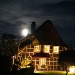 Kamin Ofen Wohnung -Altes Landhaus Oste- 2 Schlafzimmer, Terrasse, Grill, Küche, Bad, WLAN, nah am Nordsee Strand