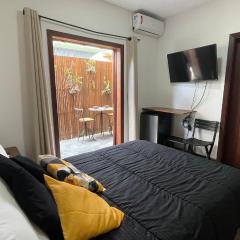 Casinha do Mar - pé na areia em Itamambuca