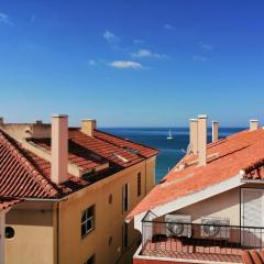 Old Town Apt with Ocean Views