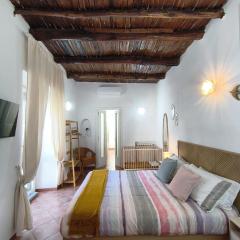 Regina Partenope Home