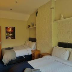 Mallview Coach House