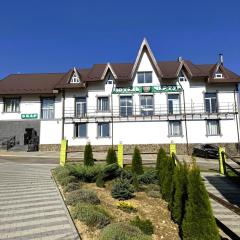 Готель Чертур