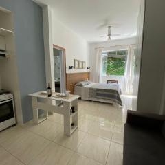 Romantic, modern studio in a central location