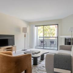 Blueground Burbank pool nr Burbank Town Center LAX-1381