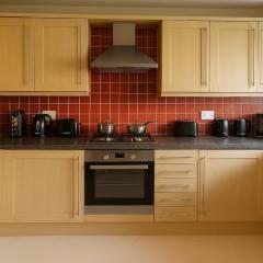 Ashford Kent Outlet & Station Stay 2 Parking 7 Beds