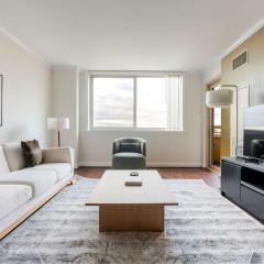 Blueground Ballston pool nr Arlington Cemetery WDC-1204