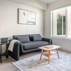 Blueground East Industrial pool nr Central Park SFO-2045