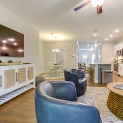 Townhome with Pool! 7 Mi to Ocean Isle Beach