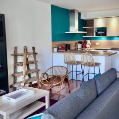 Le Nautilus-Chaleureux Appart-Terrasse et parking