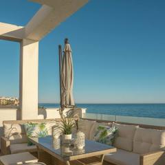 Apartamentos Varadero on the beach