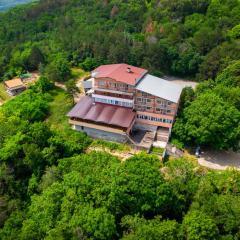 Хотел Лесопарка