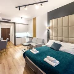 ANS Hanza Tower Apartment no 410 - swimming pool, jacuzzi, balcony and viewing terrace