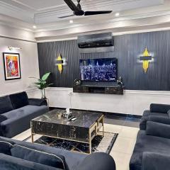 Luxury 2 bedroom in heart of isb