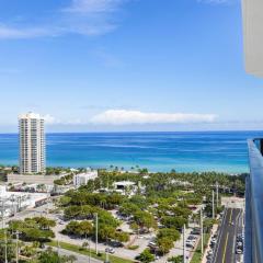 Resort & Beach - The Ideal Condo at 72 Park