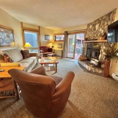 Cozy 1 bed end unit ski in ski out condo