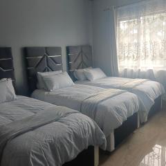 Crompton Gardens 786