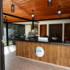 Hotel & Golf Isak Aeropuerto