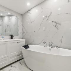 Family-Friendly 3BR Getaway Saltwater pool