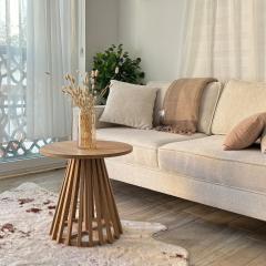 Bright Modern Flat - Pool & Garden Near Shops